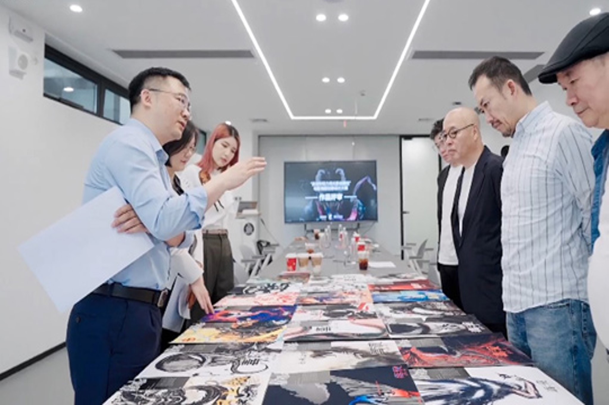 CAA | 年轻力场光影创意绘-电影海报创意设计大赛图片