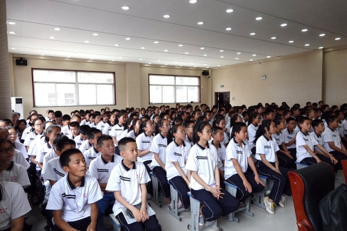 践行教育扶贫，索尼 梦想教室落户山西石楼