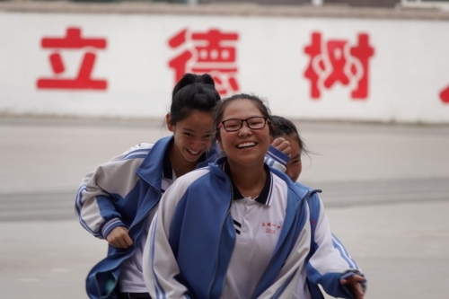 践行教育扶贫，索尼 梦想教室落户山西石楼