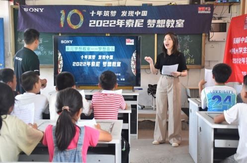 廣西“獨(dú)峒鎮(zhèn)大學(xué)生志愿聯(lián)合”團(tuán)隊