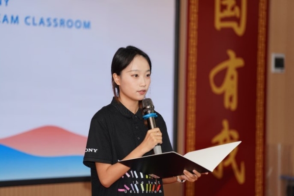 大学生志愿者代表发言