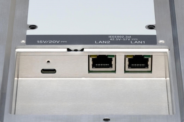 ICP-X7000A面板底部接口示意